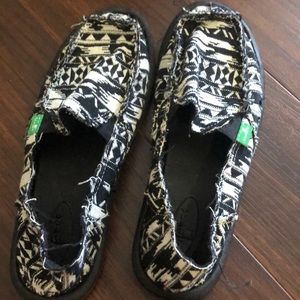 Women’s Sanuk Slides